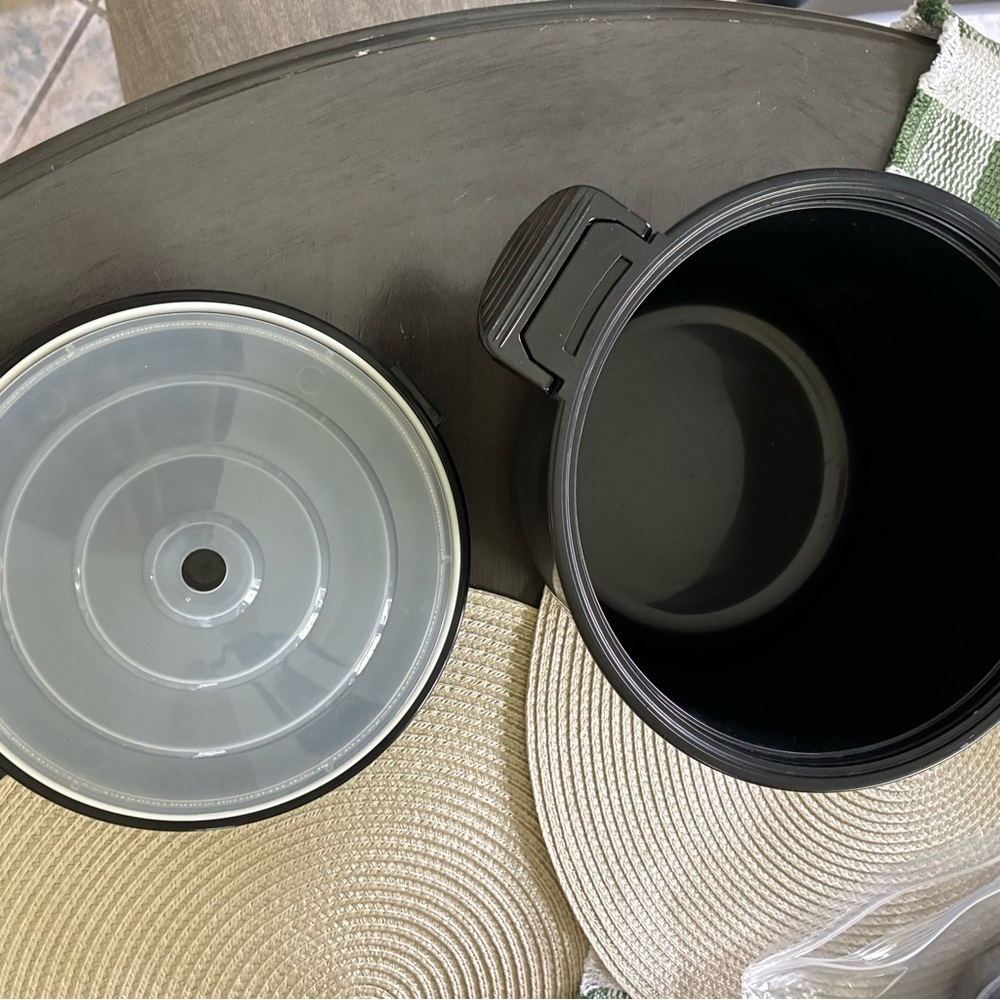 The Pampered Chef Black Rice Cooker - Picture 9 of 14